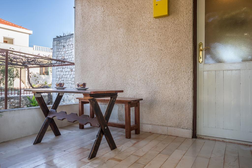 Apartment Srecko Вінішчє Екстер'єр фото