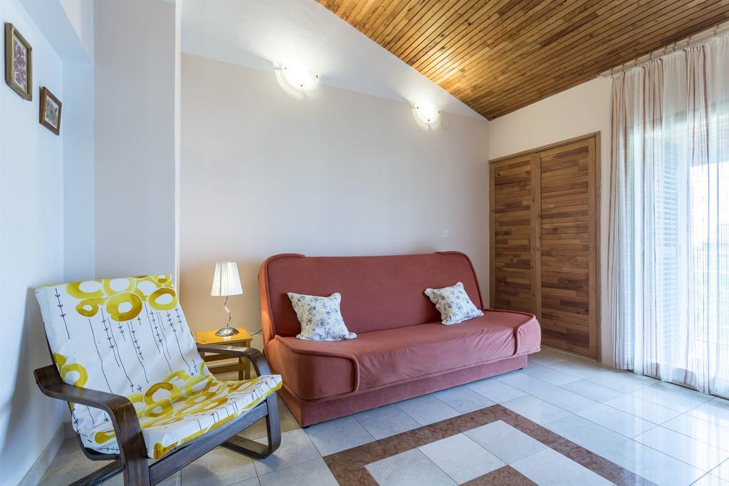 Apartment Srecko Вінішчє Екстер'єр фото